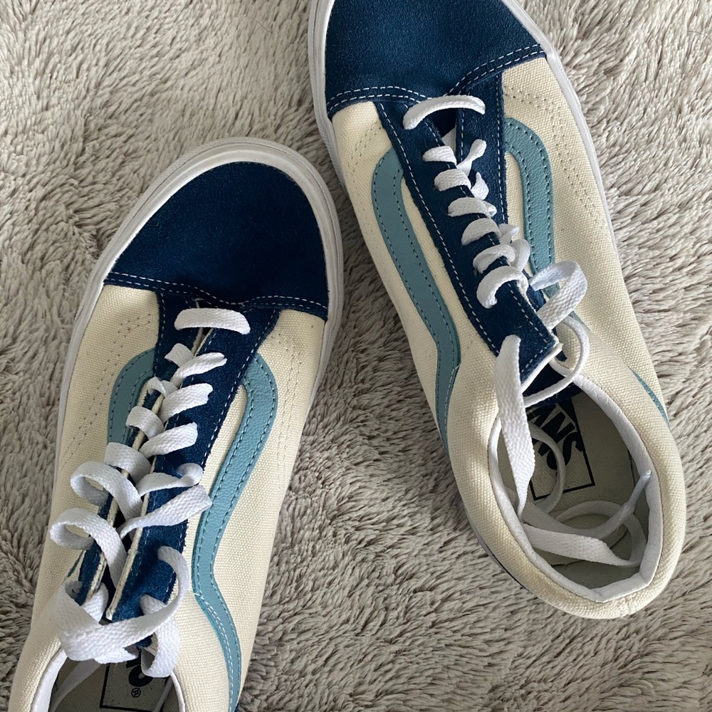 OLD SCHOOL VANS CUSTOM